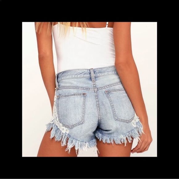 Free People We The Free Good Vibes Jean Mini Shorts with White Lace Size 31 - Picture 3 of 7